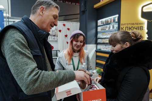 Winterhilfemaßnahmen mit 3 Partnern (CWBF, EATS SOS und Caritas Donezk)