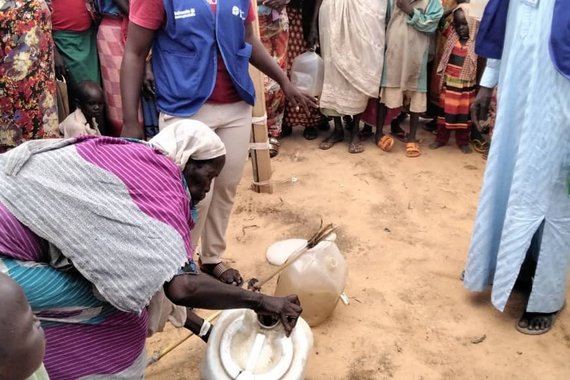 Schulung im Umgang mit Trinkwasser