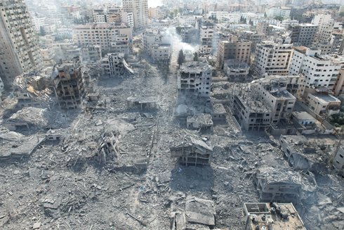 Aerial view of collapsed buildings and destruction in the Gaza Strip (October 2023) 