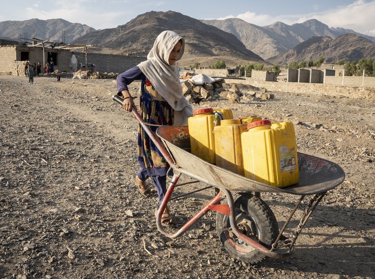 Bargeldempfängerin in Afghanistan