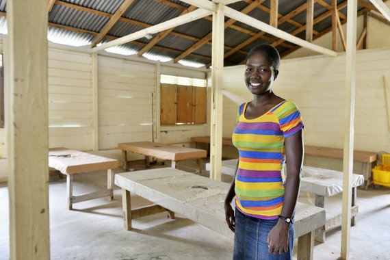 Krankenschwester Alaine Jean Baptiste, Cholera-Behandlungszentrum in Bainet, Haiti; Foto: Florian Kopp / Diakonie