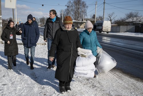 Martin Kessler, Direktor der Diakonie Katastrophenhilfe, und Mario Göb, Programmkoordinator der Ukraine-Krise in Ivanivka