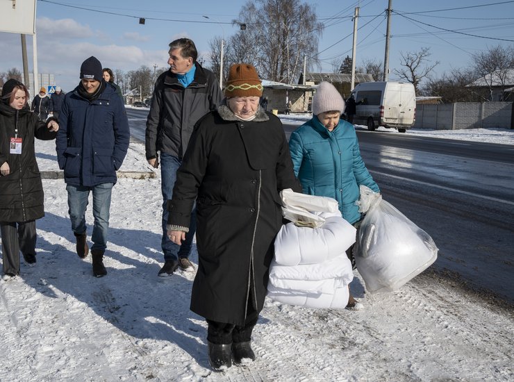 Martin Kessler, Direktor der Diakonie Katastrophenhilfe, und Mario Göb, Programmkoordinator der Ukraine-Krise in Ivanivka